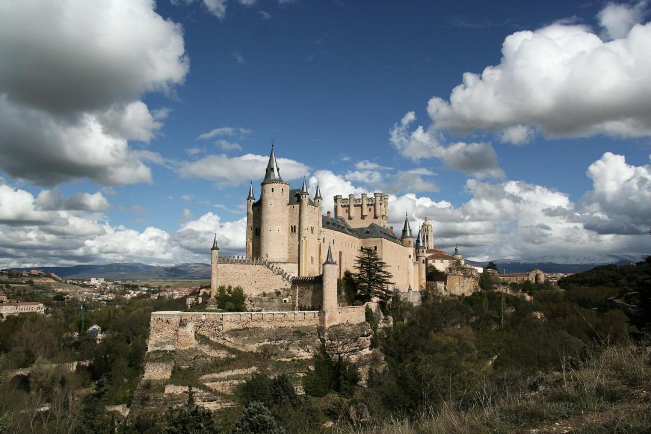 Real Segovia By Recordis Hotels Bagian luar foto