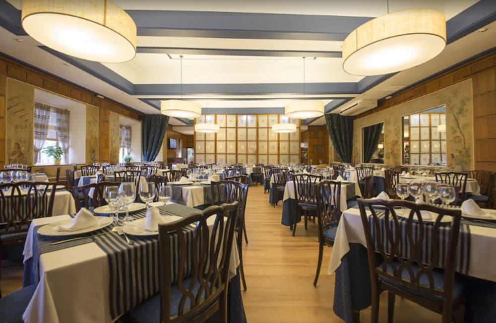 Hotel Real Segovia By Recordis Hotels Bagian luar foto