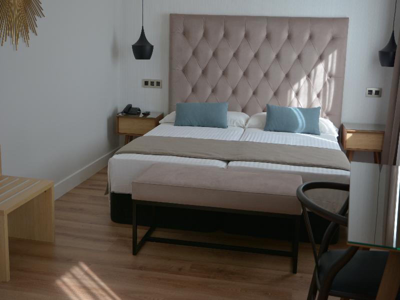 Hotel Real Segovia By Recordis Hotels Bagian luar foto