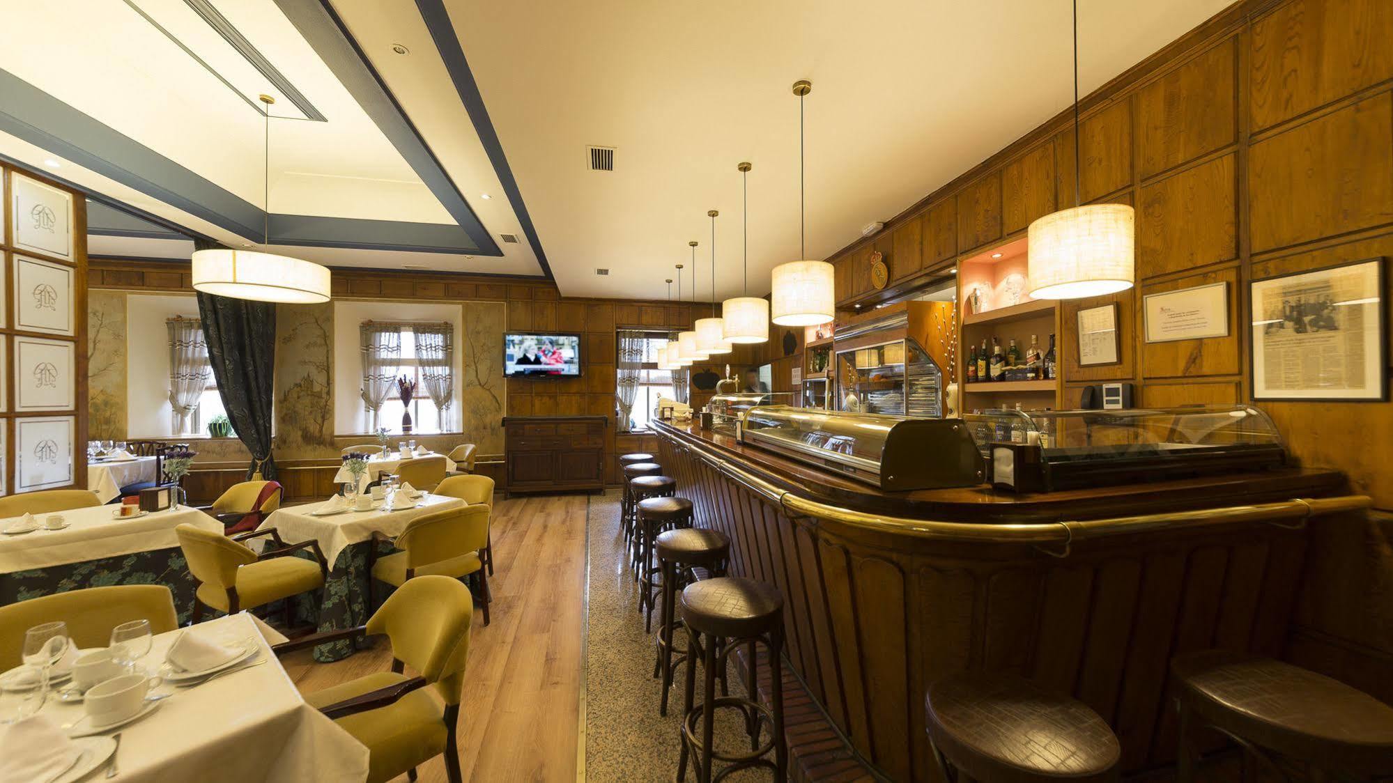 Hotel Real Segovia By Recordis Hotels Bagian luar foto